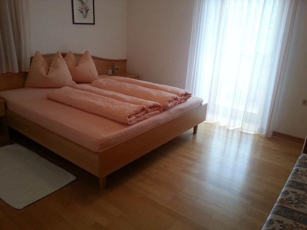 Neu-Schoetzerhof Meltina Kamer foto